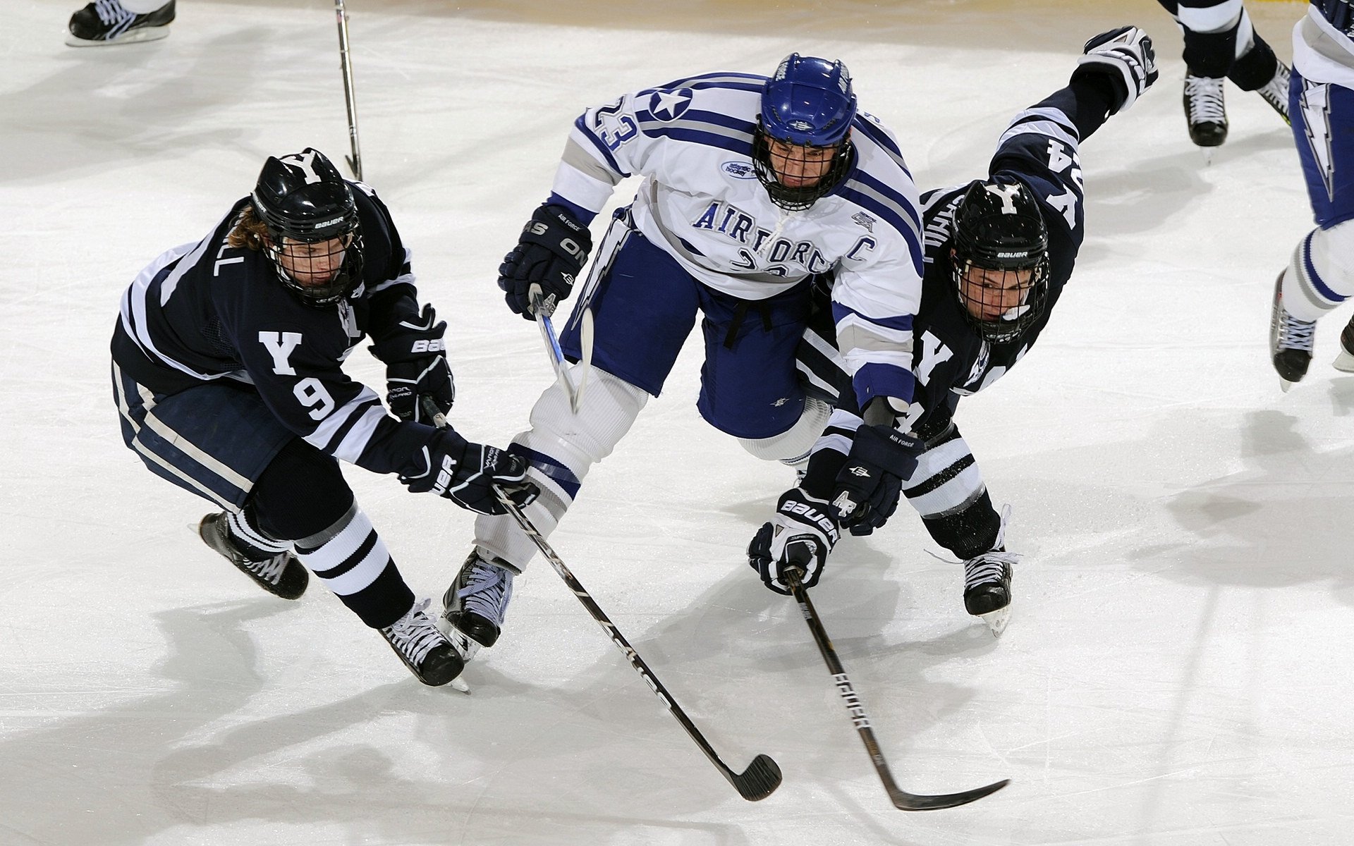 勇士主帅科尔:我们必须找到赢球的方式,勇士 科尔